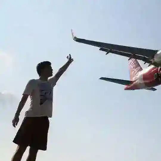 Антон и самолёты 🌚