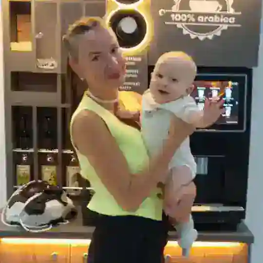 Георгий с мамой 😇