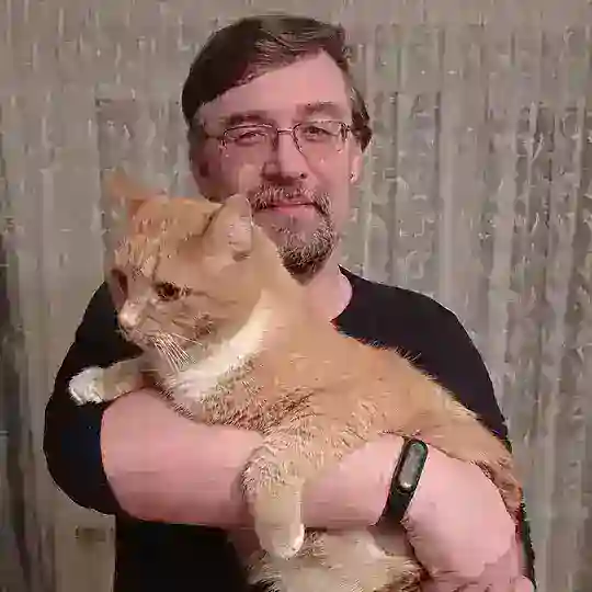 Алексей Гончаров и его кот