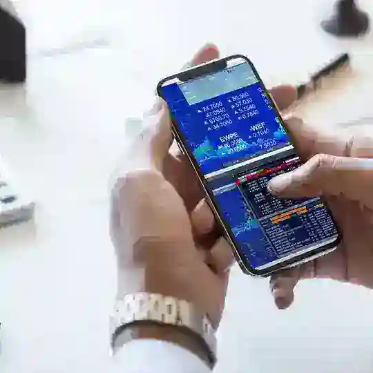 BUSINESSMAN💵💰💶💴